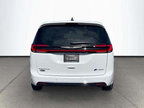 2025 Chrysler Pacifica Hybrid Select