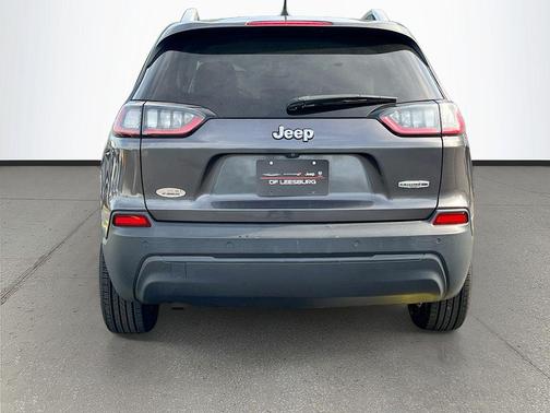 Granite Crystal Metallic Clearcoat 2020 Jeep Cherokee Latitude Plus