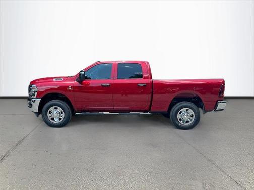 2025 RAM 2500 Tradesman Crew Cab 4x4 6'4' Box
