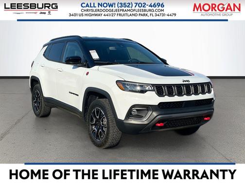 Bright White Clearcoat 2025 Jeep Compass Trailhawk