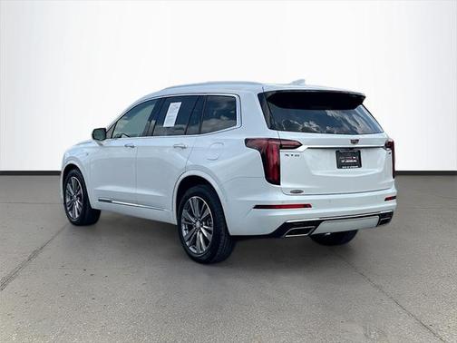 2024 Cadillac XT6 Premium Luxury FWD