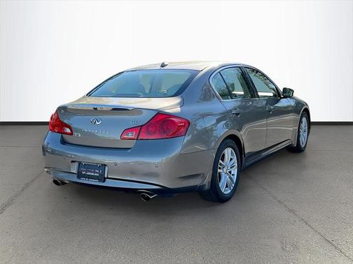 2013 INFINITI G37 Journey