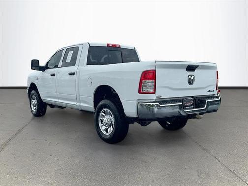 2024 RAM 2500 Tradesman Crew Cab 4x4 6'4' Box