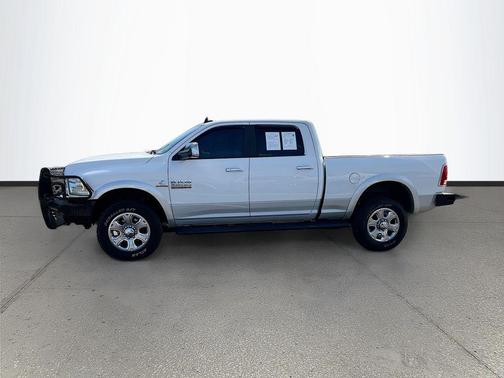 2017 RAM 2500 Laramie Crew Cab 4x4 6'4' Box