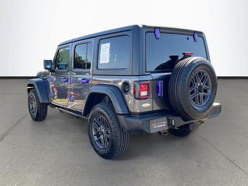 Granite Crystal Metallic Clearcoat 2026 Jeep Wrangler Sport S