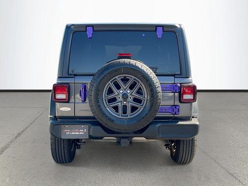 Granite Crystal Metallic Clearcoat 2026 Jeep Wrangler Sport S