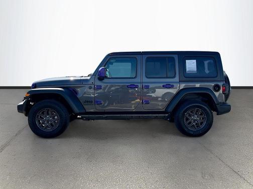 Granite Crystal Metallic Clearcoat 2026 Jeep Wrangler Sport S