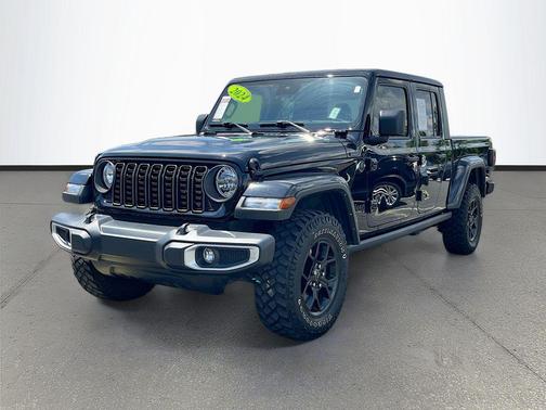 Black Clearcoat 2024 Jeep Gladiator Sport S