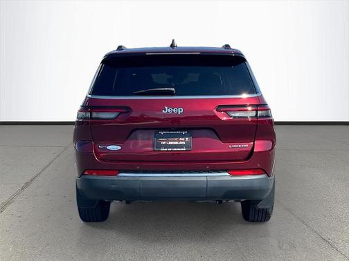 2022 Jeep Grand Cherokee L Laredo