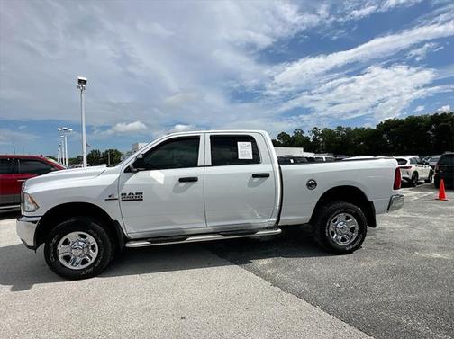 2017 RAM 2500 Tradesman Crew Cab 4x4 6'4' Box