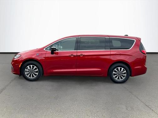 2025 Chrysler Pacifica Hybrid Select