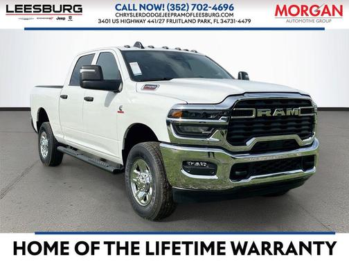 Bright White Clearcoat 2026 RAM 2500 Tradesman Crew Cab 4x4 6'4' Box