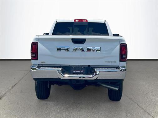 2025 RAM 2500 Tradesman Crew Cab 4x4 6'4' Box