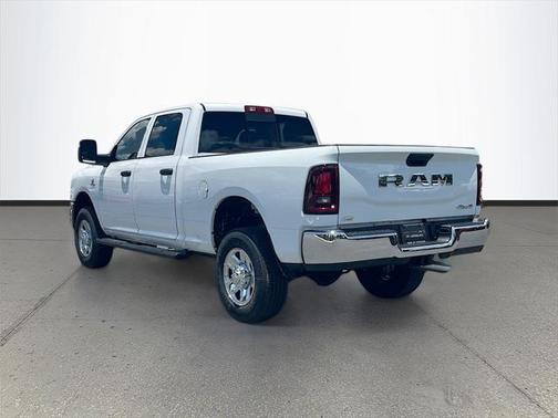 2025 RAM 2500 Tradesman Crew Cab 4x4 6'4' Box