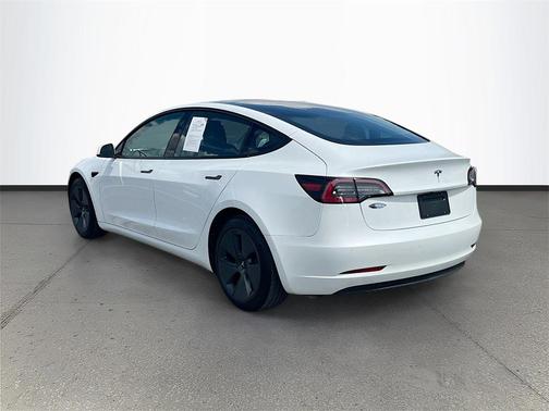 2022 Tesla Model 3 Standard Range