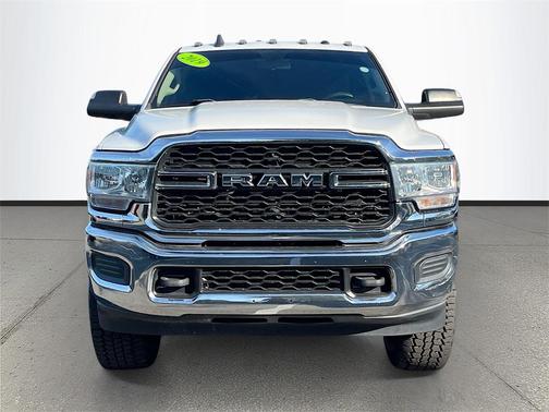 2019 RAM 2500 Tradesman Crew Cab 4x4 6'4' Box