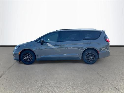 2025 Chrysler Pacifica Hybrid Premium S Appearance Pkg