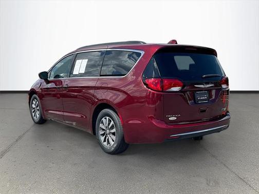 2020 Chrysler Pacifica Hybrid Touring L