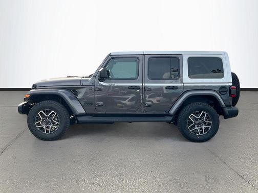 Granite Crystal Metallic Clearcoat 2026 Jeep Wrangler 4-Door Sahara 4x4
