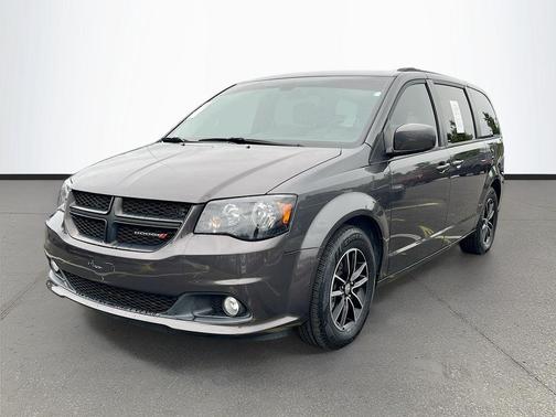 Granite Pearlcoat 2018 Dodge Grand Caravan GT