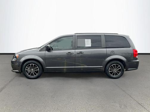 Granite Pearlcoat 2018 Dodge Grand Caravan GT