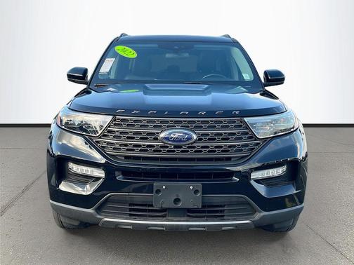 Agate Black Metallic 2022 Ford Explorer XLT