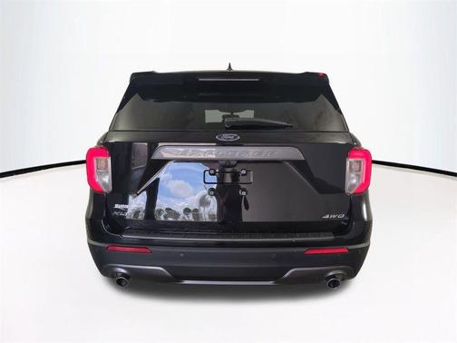 Agate Black Metallic 2022 Ford Explorer XLT