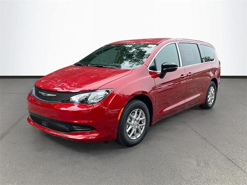 2025 Chrysler Voyager LX