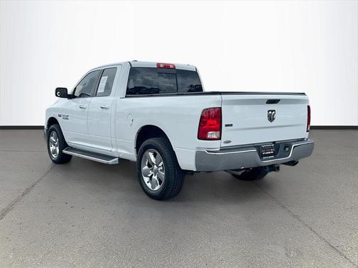 2016 RAM 1500 SLT