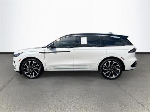 2024 Lincoln Nautilus Black Label