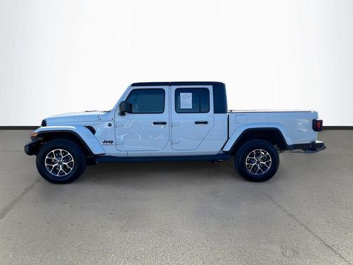 2024 Jeep Gladiator Sport S