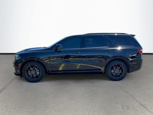 DB Black Clearcoat 2026 Dodge Durango GT HEMI V8 AWD