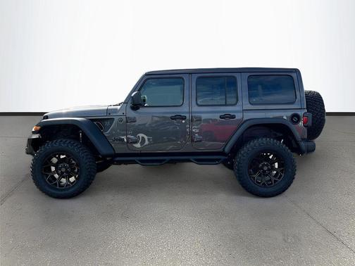 Granite Crystal Metallic Clearcoat 2025 Jeep Wrangler Willys