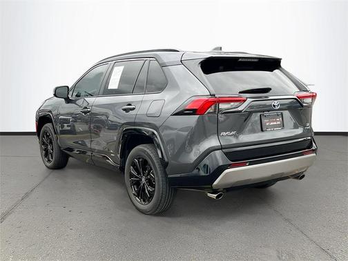 2022 Toyota RAV4 Hybrid SE
