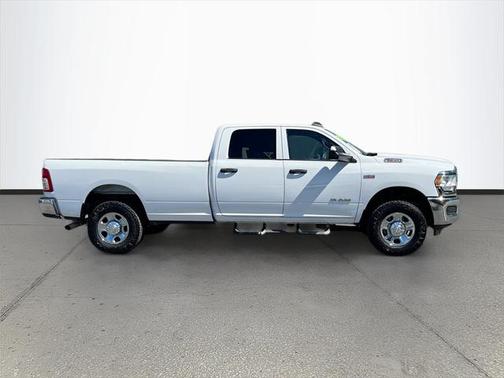2021 RAM 3500 Tradesman Crew Cab 4x4 8' Box