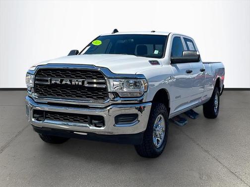2021 RAM 3500 Tradesman Crew Cab 4x4 8' Box