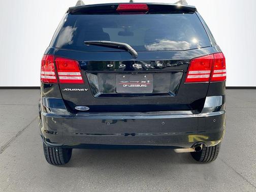 Pitch Black Clearcoat 2020 Dodge Journey SE Value