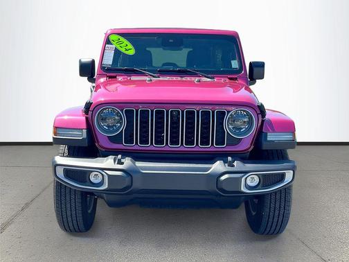 2024 Jeep Wrangler 4-Door Sahara 4x4