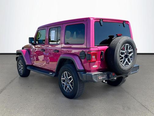 2024 Jeep Wrangler 4-Door Sahara 4x4