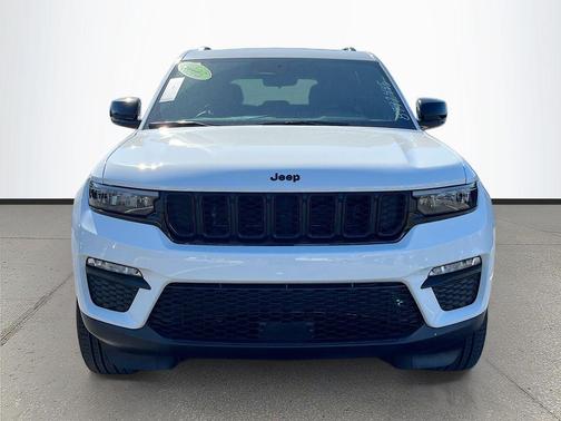Bright White Clearcoat 2025 Jeep Grand Cherokee Limited