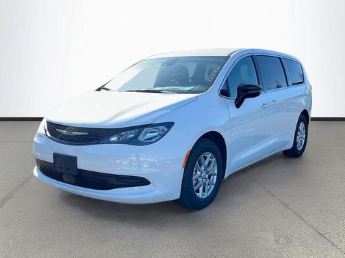 2026 Chrysler Voyager LX