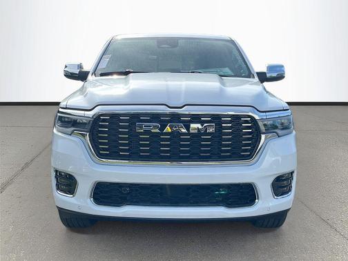 Ivory White Tri-Coat Pearlcoat 2026 RAM 1500 ST
