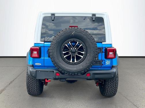 Hydro Blue Pearlcoat 2026 Jeep Wrangler Rubicon