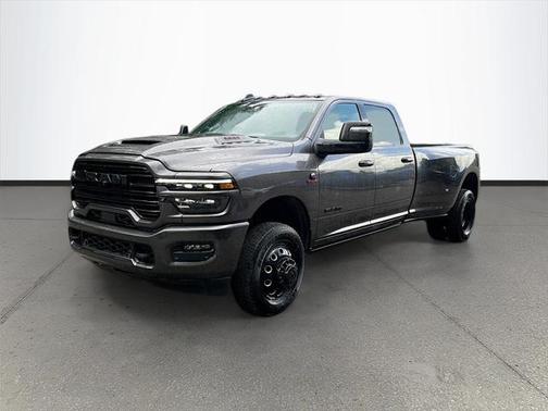 2025 RAM 3500 Laramie Crew Cab 4x4 8' Box
