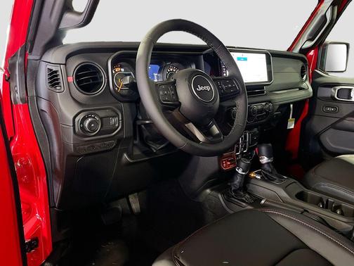 Firecracker Red Clearcoat 2026 Jeep Wrangler Rubicon