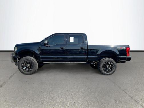 Shadow Black 2017 Ford F-250 Lariat