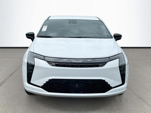 Bright White Clearcoat 2027 Chrysler Pacifica L