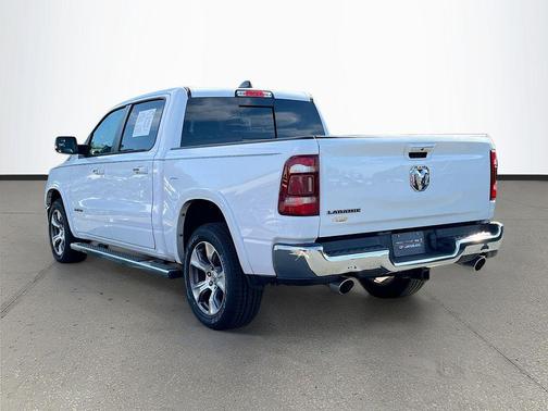 Bright White Clearcoat 2021 RAM 1500 Laramie