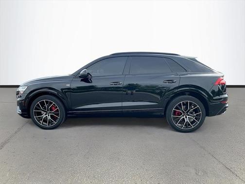 2022 Audi Q8 55 Premium Plus