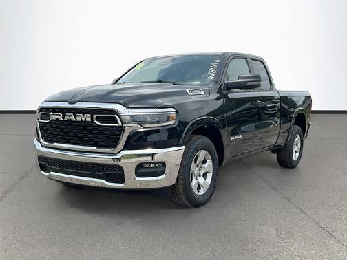 Diamond Black Crystal Pearlcoat 2026 RAM 1500 Big Horn/Lone Star